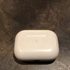 Airpod, as reported by Van der Valk Hotel Amsterdam Zuidas using iLost