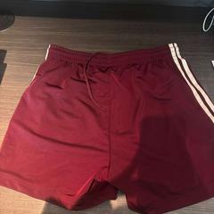 Shorts, as reported by Hotel Apeldoorn using iLost