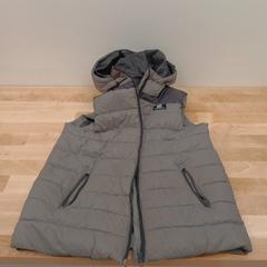 Šedá vesta, ako bolo nahlásené IKEA Ostrava pomocou iLost