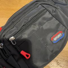 İLost kullanarak Designer Outlet Roermond tarafından bildirildiği gibi Çanta