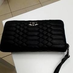 Wallet HOUTTE, as reported by ilévia using iLost