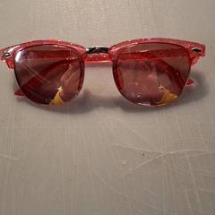 Zonnebril, zoals gemeld door IKEA Hénin-Beaumont met iLost