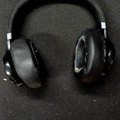 헤드폰 Zwart, iLost를 사용하여 Qbuzz GD Groningen Peizerweg에 보고됨