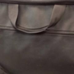 Laptop tas Zwart, come riportato da Qbuzz Fryslân utilizzando iLost