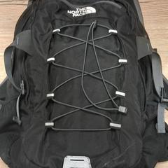 North face rugzak & Van aalderen, zoals gemeld door Pouw Vervoer met iLost