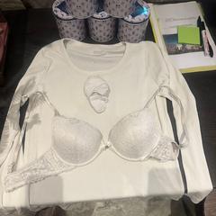 BH, T shirt & Sok, zoals gemeld door Van der Valk Hotel Amsterdam-Amstel met iLost