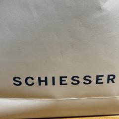 Purchase schiesser, iLost를 사용하여 Designer Outlet Roermond에 보고됨