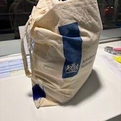 Taška, jak nahlášeno Cursus en vergadercentrum Domstad pomocí iLost