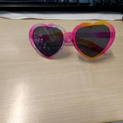 Zonnebril Enfant, zoals gemeld door IKEA Brest Guipavas met iLost