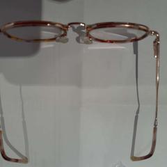 Lunette de vue rose, as reported by TCL using iLost