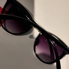 Briller, som rapportert av Bibliotheek Neude (Utrecht) ved bruk av iLost