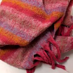 İLost kullanarak IKEA Amsterdam tarafından bildirildiği gibi Şal