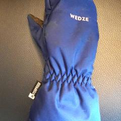 Hanske Blauw, linker handschoen., som rapportert av DierenPark Amersfoort ved bruk av iLost