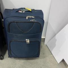 車輪付きスーツケース ازرق غامق がiLostで محطة بريدة (بريدة) によって報告されました