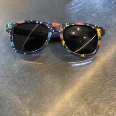 Sunglasses Plastic, as reported by MEININGER Hotel Leipzig Hauptbahnhof using iLost