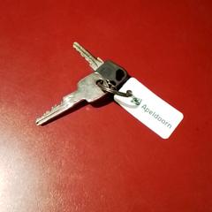Key Zwart, as reported by Apenheul using iLost