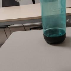 飲用ボトル - Groen がiLostで Centraal magazijn によって報告されました