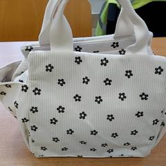 Väska Stoffen draagtas - Benamar, rapporterat av Regio Limburg - Leuven med iLost