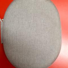 Sluchátka, jak nahlášeno UvA REC pomocí iLost