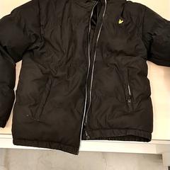 Casaco Zwart, como reportado por IKEA Zwolle utilizando o iLost