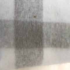 衣類 Sjaal がiLostで Regio Antwerpen - Brussel によって報告されました