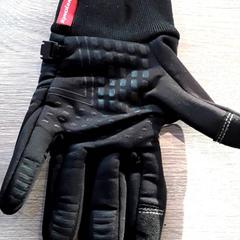 Eskularrua, gisa salatu by EBS Tramplein iLost erabiliz