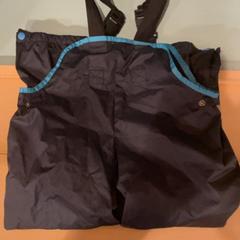 Ruházat, amint azt Familie Resort Molenwaard az iLost segítségével jelentette.