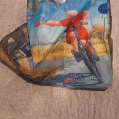 Handtas, gisa salatu by Internationaal Theater Amsterdam iLost erabiliz