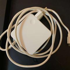 Cargador, segundo informou Conscious Hotel Westerpark usando iLost