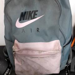 Bag, as reported by Qbuzz servicepunt  Emmen using iLost