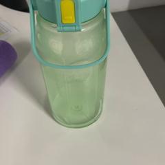 Botella de auga, segundo informou Silver Sands Beach usando iLost