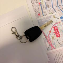 Chave, como reportado por Ramada by Wyndham Amsterdam Airport Schiphol utilizando o iLost