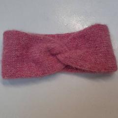 Fejpánt Rosa, amint azt IKEA Furuset az iLost segítségével jelentette.