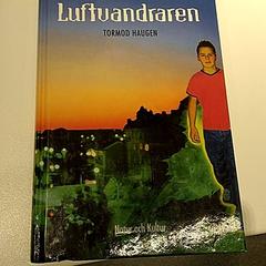 Libro Boek Ludtuandraren door Tormod Haugen, segundo informou IKEA Groningen usando iLost