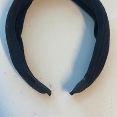 헤드 밴드 Zwart, iLost를 사용하여 Pathé Schouwburgplein에 보고됨