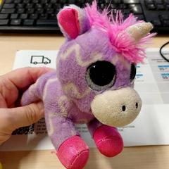 Zalaparta kuttuna Licorne, gisa salatu by IKEA Brest Guipavas iLost erabiliz