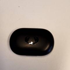 Funda para auriculares, segundo informou Qbuzz ZHN usando iLost