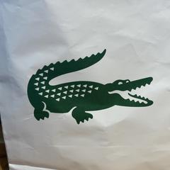 Purchase lacoste, gemeldet von Designer Outlet Roermond über iLost