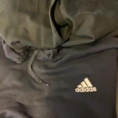 Bunda, Sportovní oblečení, Mikina & Nike sportswe, jak nahlášeno MEININGER Hotel Brussels City Center pomocí iLost