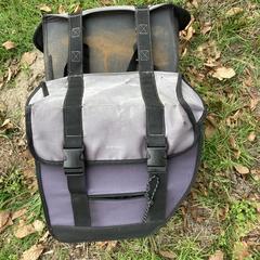 Dubbele fietstas met inhoud がiLostに報告されました