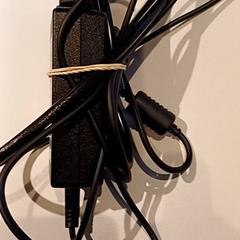 Chargeur d’ordinateur portable, a été signalé par Padualaan 97 utilisant iLost
