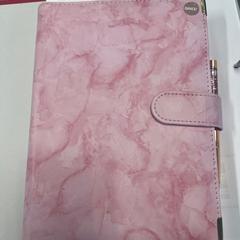 İLost kullanarak Libéma Beurzen en Evenementen tarafından bildirildiği gibi Notitieboekje | Brabanthallen