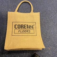 Tasje, gemeldet von Gebo Tours über iLost