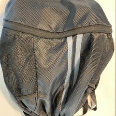 가방 - sporttas, iLost를 사용하여 Centraal magazijn에 보고됨