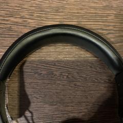 Auriculares - 250425 USH3, segundo informou Ziggo Dome usando iLost