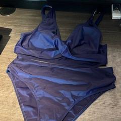 Vestits de bany, segons ha informat Hotel Apeldoorn mitjançant iLost