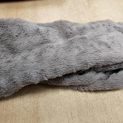 Kleding  - sjaal grijs, jak nahlášeno Centraal magazijn pomocí iLost