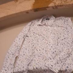 Blusa Bloem, como reportado por Van der Valk Hotel Schiphol utilizando o iLost