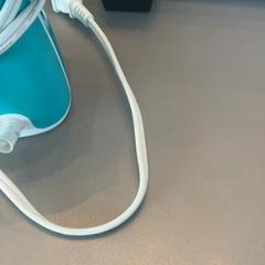 Stoomstrijkijzer Green and white, zoals gemeld door MEININGER Hotel Amsterdam Amstel met iLost