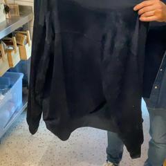 Sweat Dark blue, a été signalé par MEININGER Hotel Köln West utilisant iLost